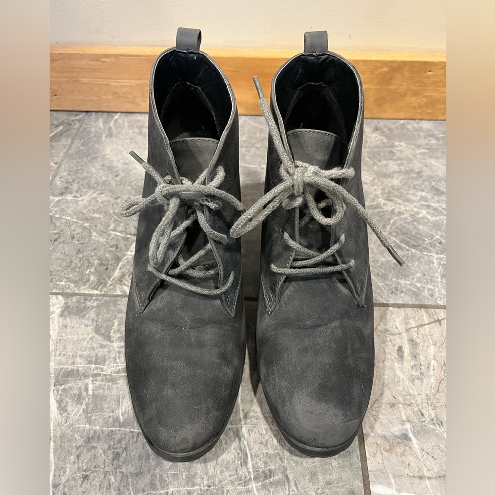Women’s Grey Heeled Boots